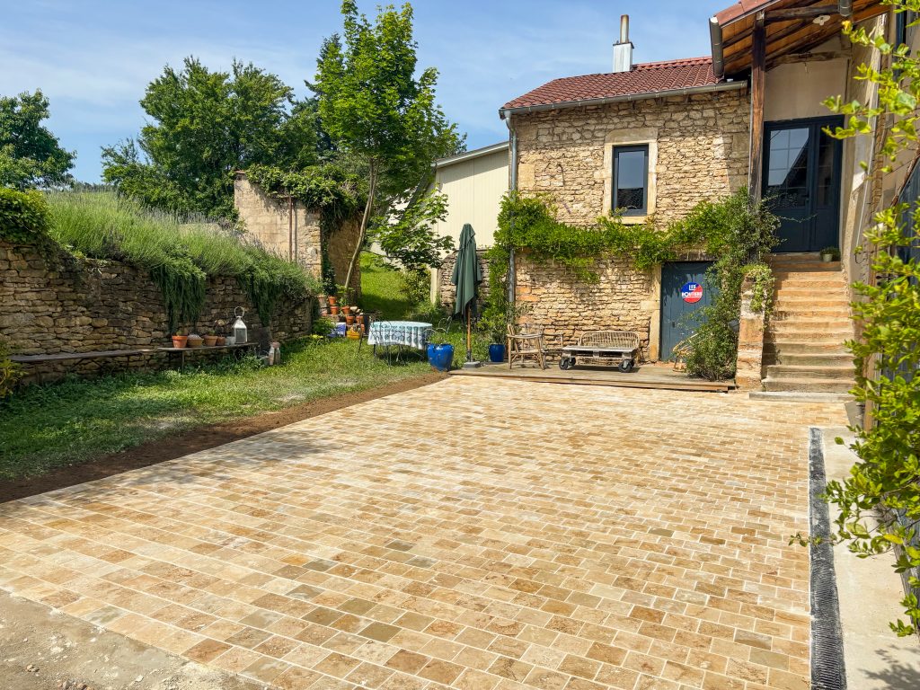 Allée gravier paysagère Mâcon